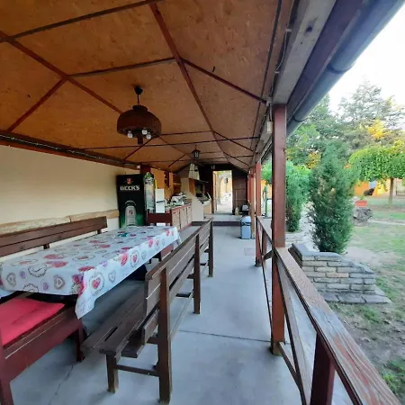 Pool House *