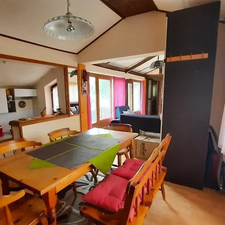 Pool House 度假居