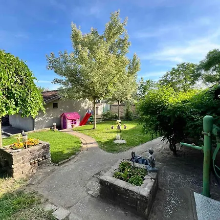 Pool House * Σουμπότικα