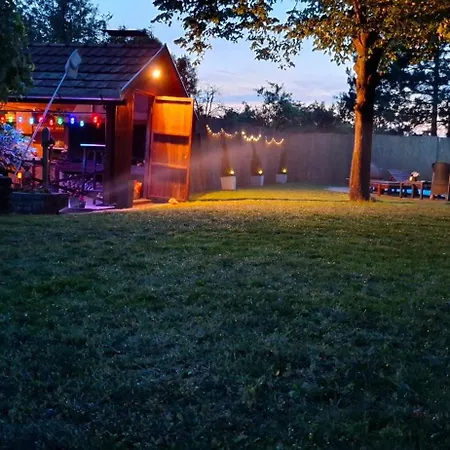 Σπίτι διακοπών Pool House Σουμπότικα