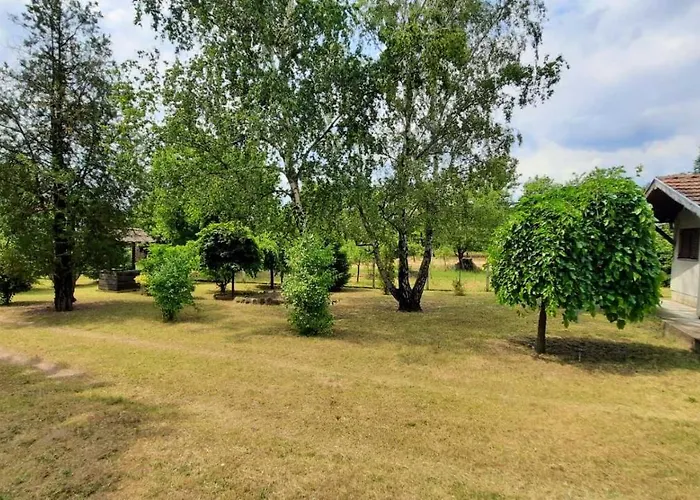 펜션 Pool House 수보티차